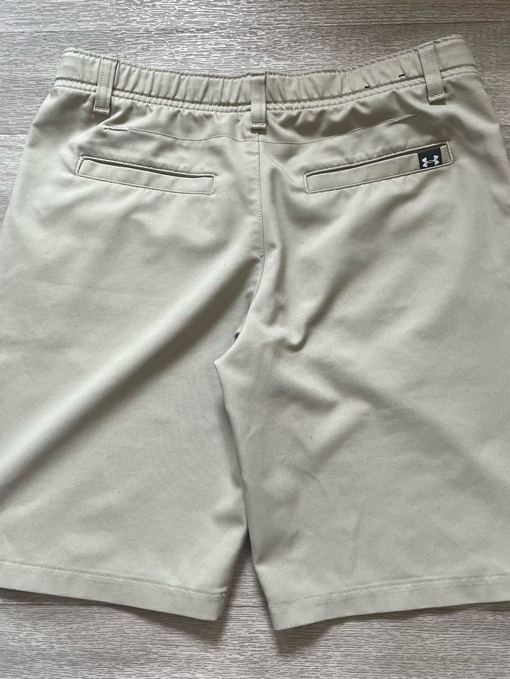 Under Armour Youth Boys’ Golf Shorts YL Khaki - Picture 4 of 8